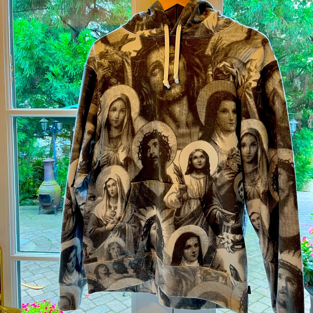 Rare Authentic SUPREME hoodie! Winter 2018, Worn once. Excellent condition!